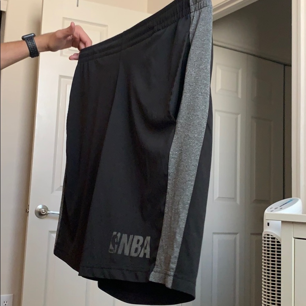 Shorts - Picture 3 of 3